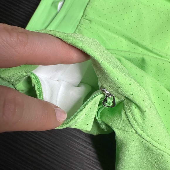 Lululemon Fast and Free Short 6” *Lined NWT Size XXL (Scream Green) - Picture 4 of 14